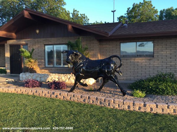 Wall Street Bull Aluminum Outdoor Statues